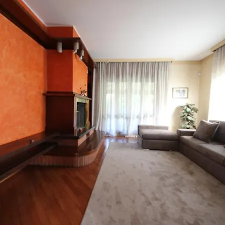 Lidia, Apartament